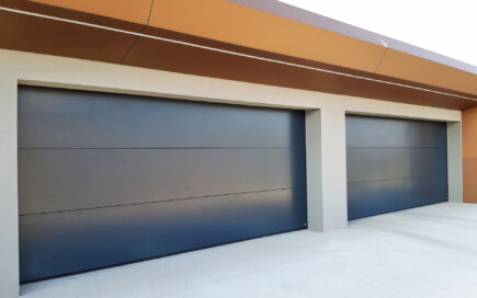 Torcenter Oberwart - Deckensektionaltor Alu