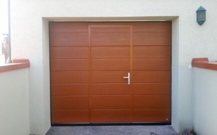 Torcenter Oberwart - Deckensektionaltor Stahl mit Gehtüre