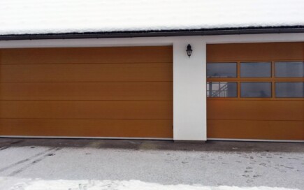 Torcenter Oberwart - Deckensektionaltore Stahl mit Verglasung