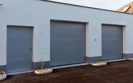 Torcenter Oberwart - Deckensektionaltore Stahl mit Nebentür