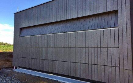 Torcenter Oberwart - Fassadenbündiges Tor