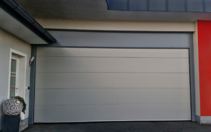 Torcenter Oberwart - Deckensektionaltor Stahl