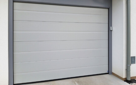 Torcenter Oberwart - Deckensektionaltor Stahl